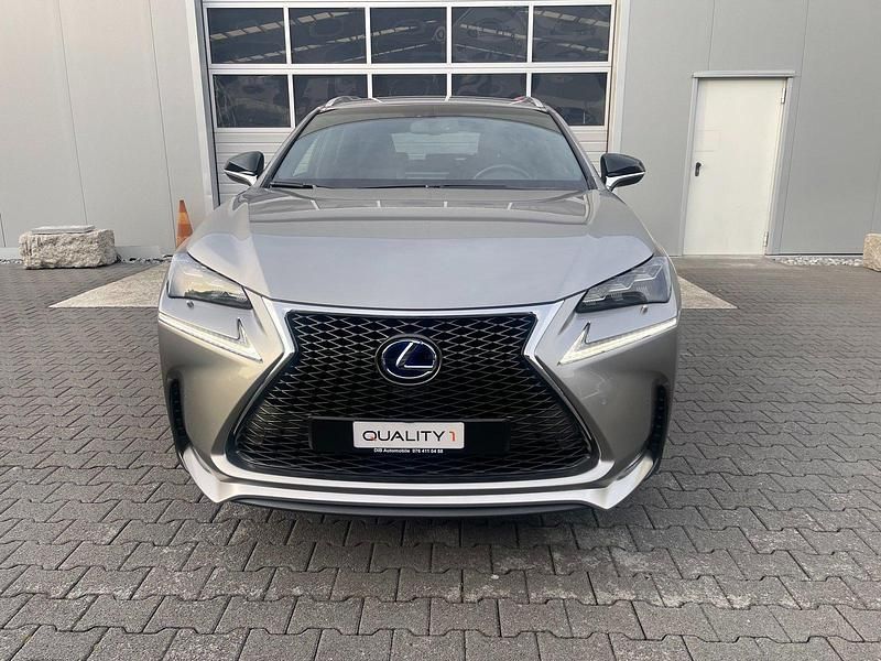 Gebraucht Lexus NX300h E-FOUR 197 PS (144 kW) 2015 SUV