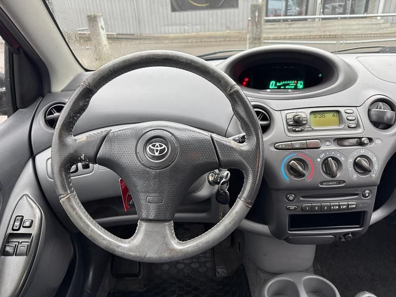 Gebraucht Toyota Yaris Luna 86 PS (63 kW) 2002