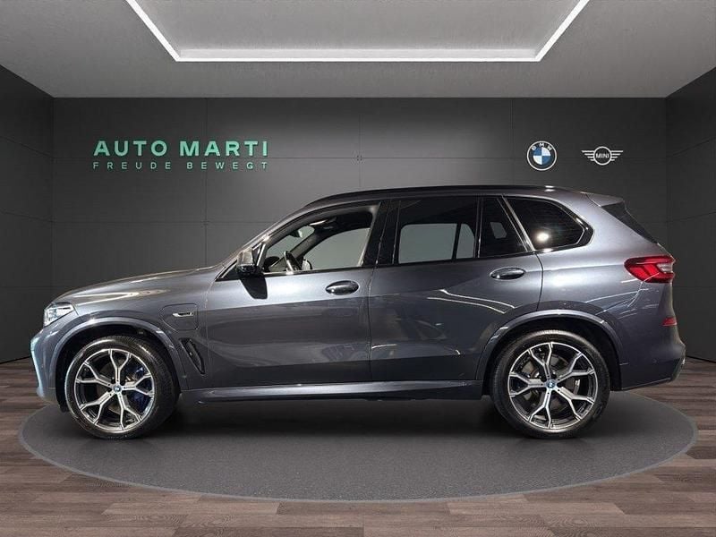 Gebraucht BMW X5 M Sport 394 PS (289 kW) 2022 Arktiggrau brillante mét. SUV