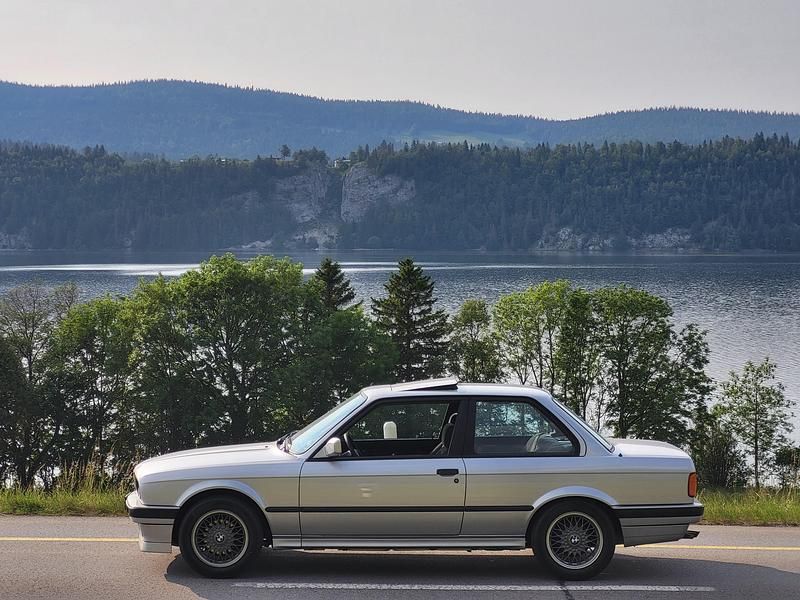 Gebraucht BMW 320 Executive 129 PS (94 kW) 1991