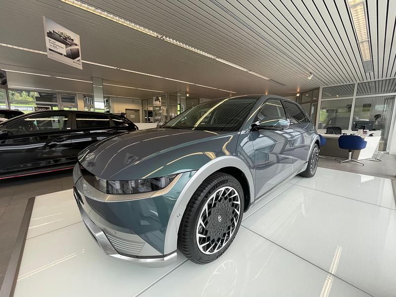 Neu Hyundai Ioniq 239 kW (325 PS) 2025 Grün Kleinwagen