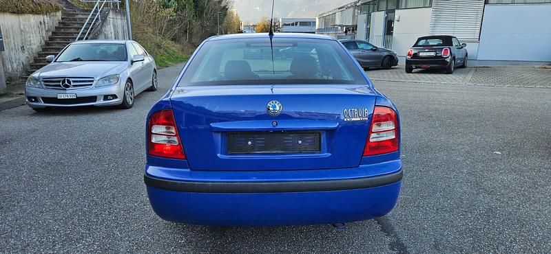 Gebraucht Skoda Octavia Elegance 90 PS (66 kW) 2003