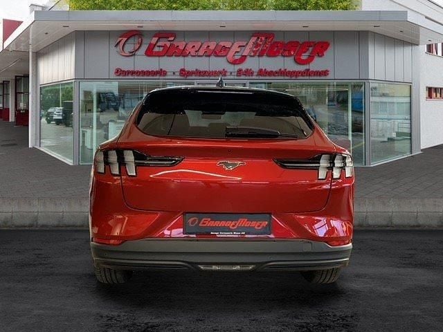 Gebraucht Ford Mustang Mach-E Premium 221 kW (301 PS) 2023 Rot SUV