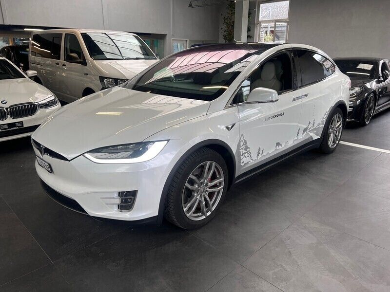 Gebraucht 2017 Tesla Model X Performance SUV | CHF 28’000 (Superpreis) - Bild 1/4