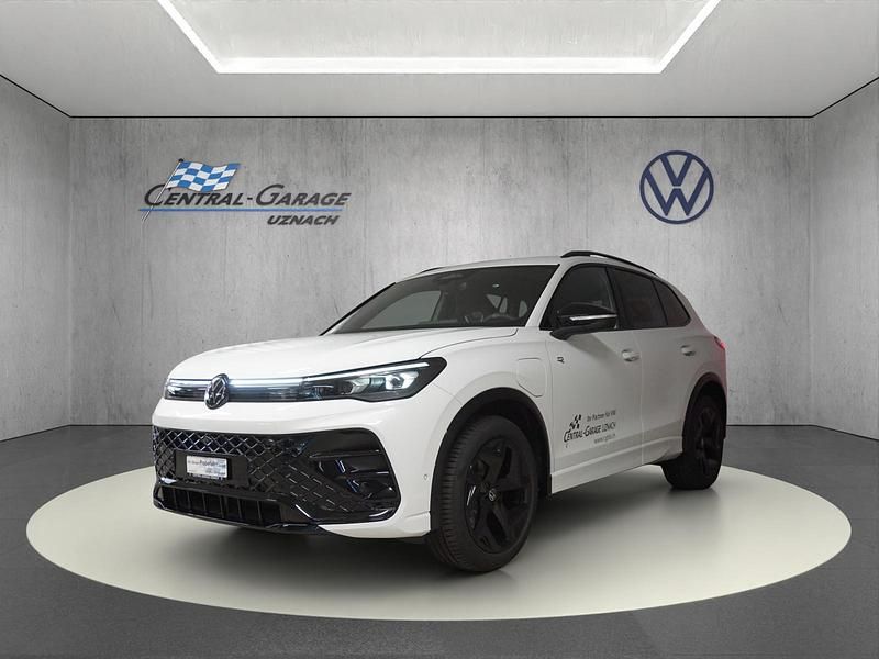 Weiss Gebraucht 2024 VW Tiguan R-line SUV | CHF 50’900 - Bild 1/4