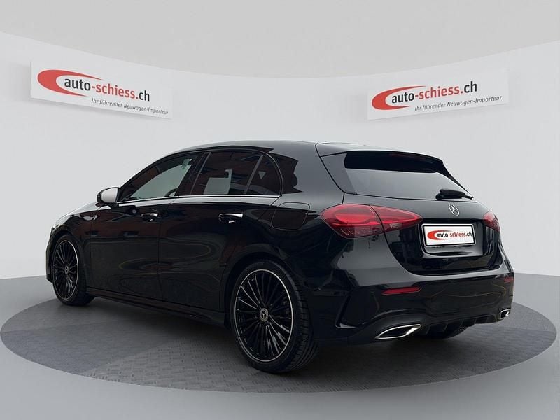 Gebraucht Mercedes A180 AMG line 136 PS (100 kW) 2023 Limousine