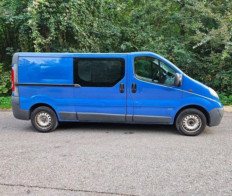 Gebraucht Opel Vivaro 114 PS (83 kW) 2011 Van / Kleinbus