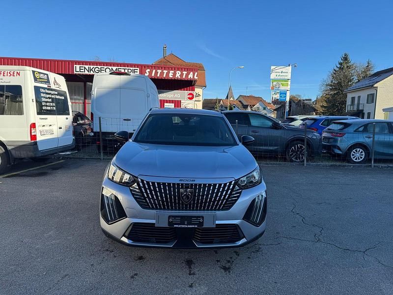 Neu Peugeot 2008 Allure 145 PS (106 kW) 2025 SUV