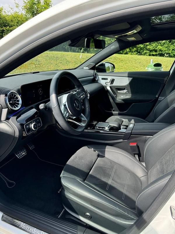 Gebraucht Mercedes A200 AMG line 163 PS (119 kW) 2021