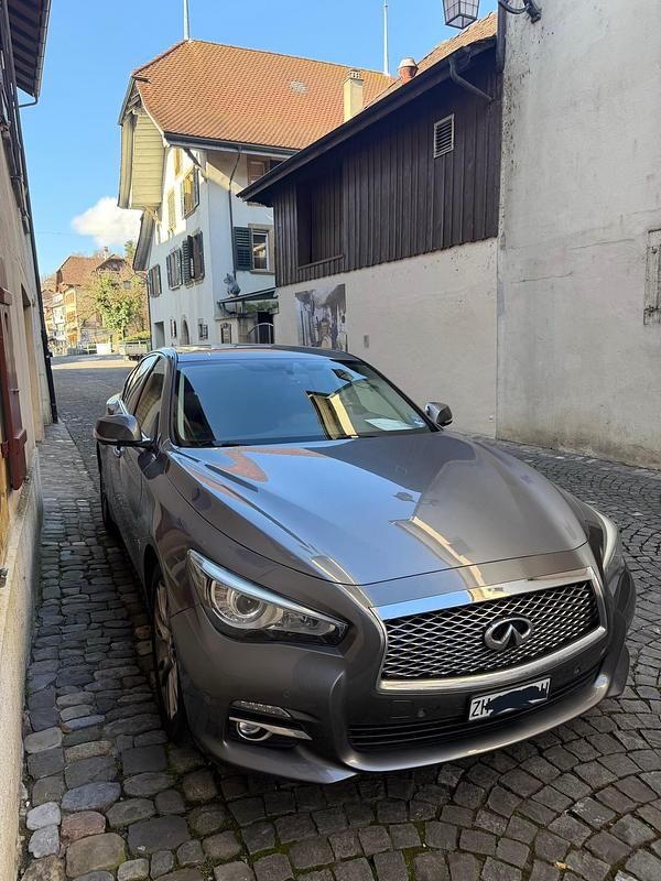 Gebraucht Infiniti Q50 Premium 170 PS (125 kW) 2014 Limousine
