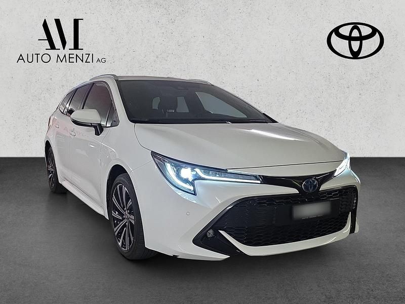 Weiss Gebraucht 2022 Toyota Corolla Trend Kombi | CHF 26’900 (Fairer Preis) - Bild 1/4