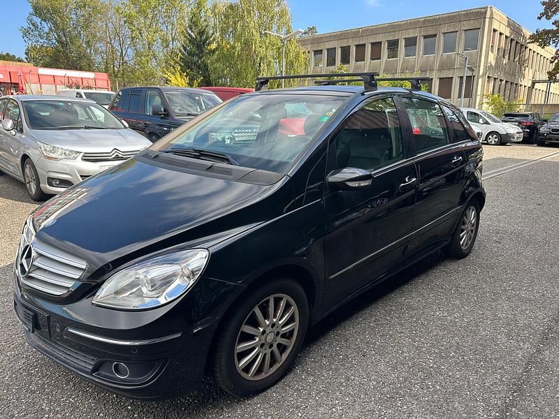 Gebraucht Mercedes B200 136 PS (100 kW) 2007 Van / Kleinbus