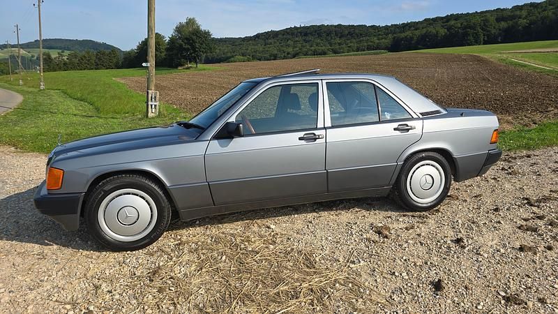 Gebraucht Mercedes 190 132 PS (97 kW) 1989 Limousine