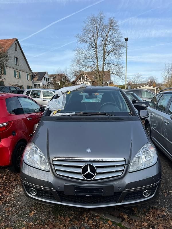 Gebraucht 2011 Mercedes A180 Avantgarde | CHF 2’400 (Superpreis) - Bild 1/4