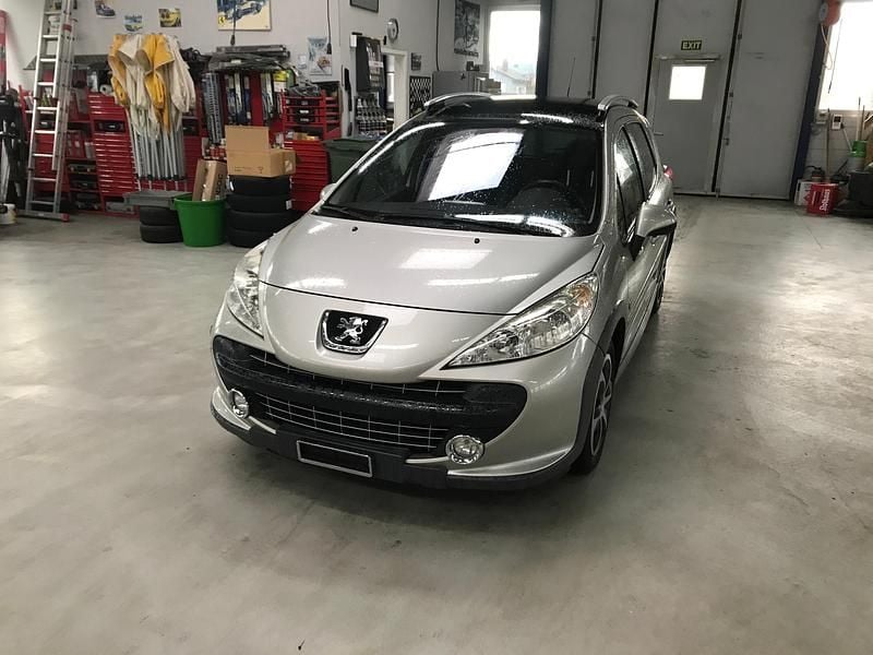 Gebraucht Peugeot 207 Outdoor Outdoor 120 PS (88 kW) 2009 Kombi