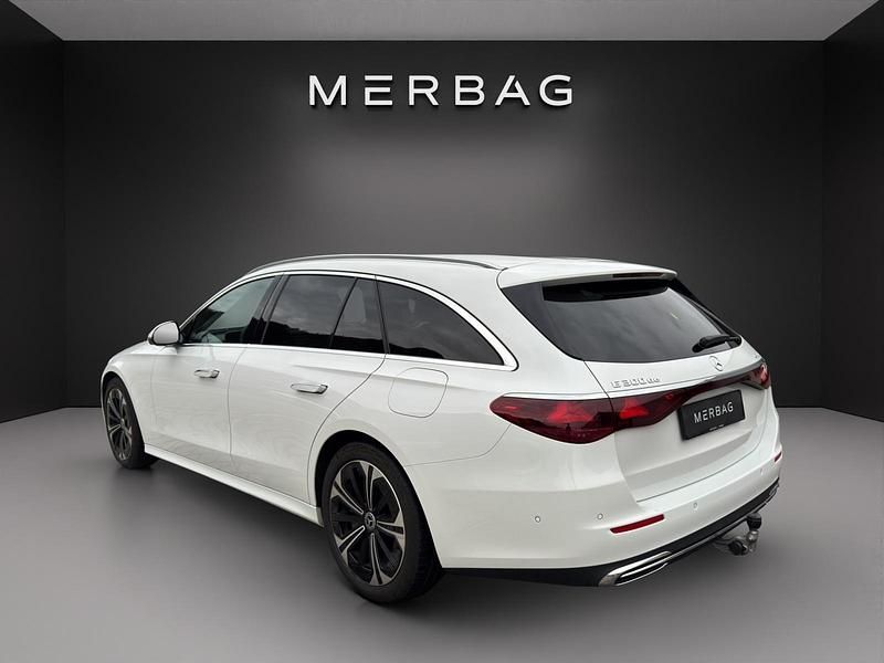 Gebraucht Mercedes E300 197 PS (144 kW) 2025 Weiss Kombi