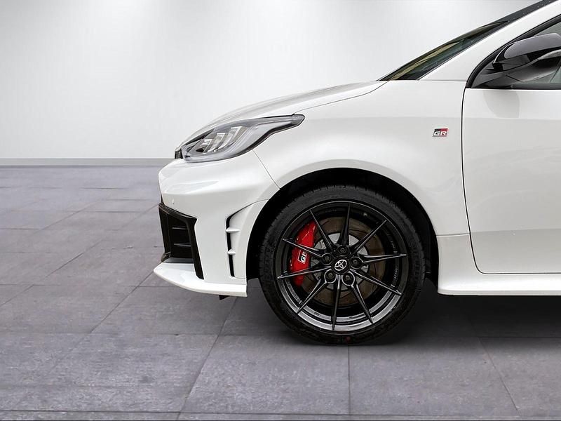 Gebraucht Toyota Yaris Sport 280 PS (205 kW) 2024 Weiss Limousine