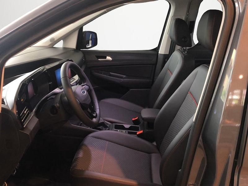 Gebraucht Ford Tourneo Connect Sport 114 PS (83 kW) 2024 Van / Kleinbus