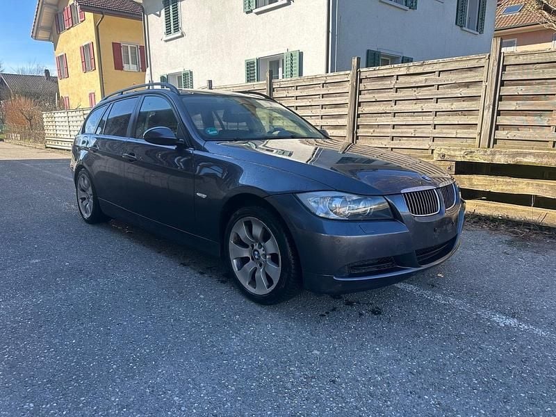 Gebraucht BMW 320 163 PS (119 kW) 2007 Kombi