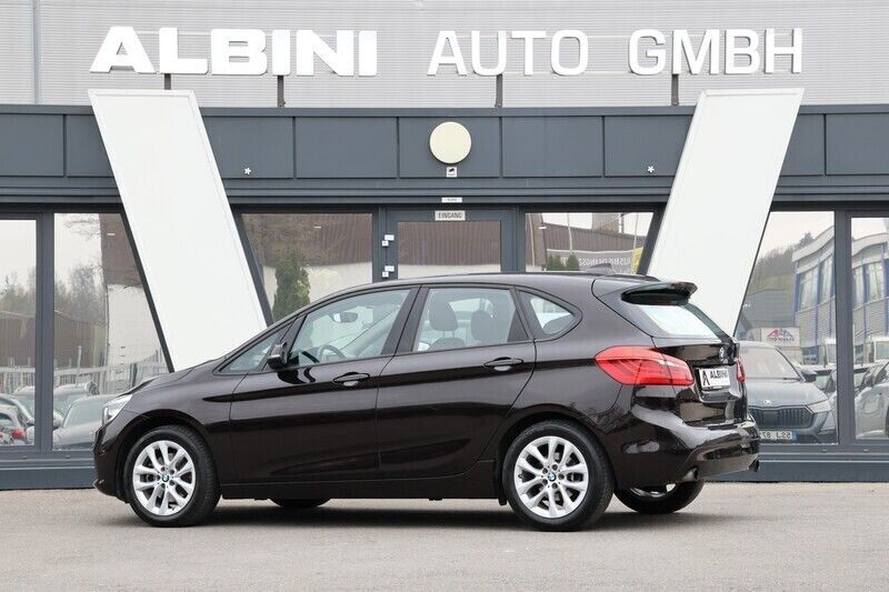 Gebraucht BMW 220 Active Tourer Advantage 192 PS (141 kW) 2016 Van / Kleinbus