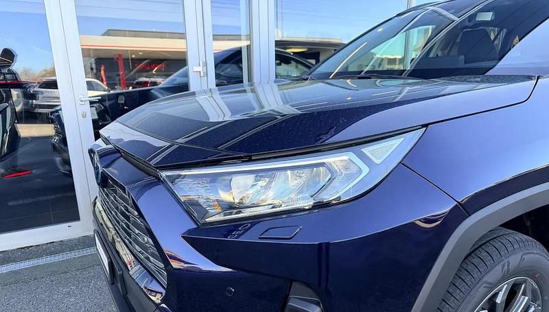 Neu Toyota RAV4 Hybrid Trend 222 PS (163 kW) 2026 Blau SUV