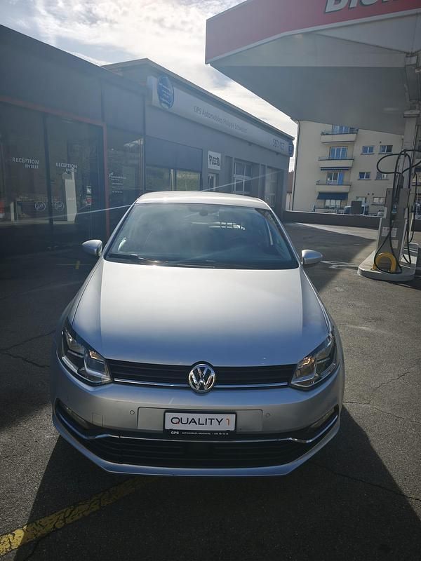 Gebraucht VW Polo Comfortline 90 PS (66 kW) 2015