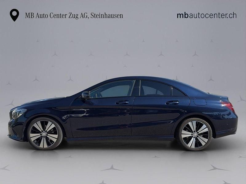 Gebraucht Mercedes CLA200 Urban 156 PS (114 kW) 2018 Blau Limousine