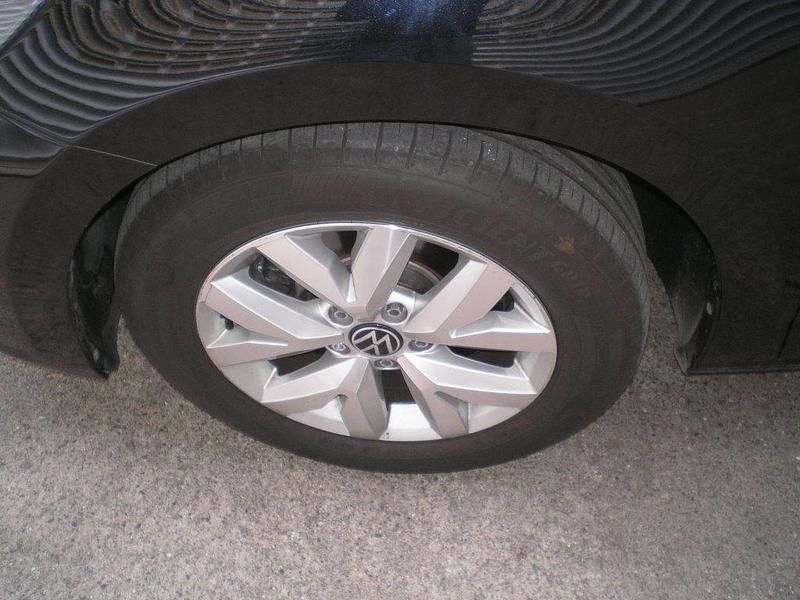 Gebraucht VW Touran Comfortline 150 PS (110 kW) 2021 Van / Kleinbus