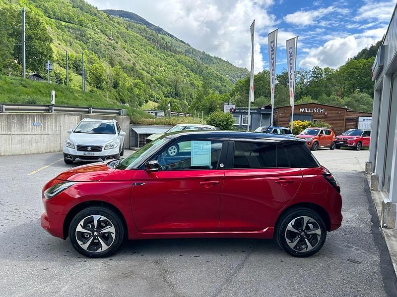 Gebraucht Suzuki Swift 82 PS (60 kW) 2025 Rot Limousine