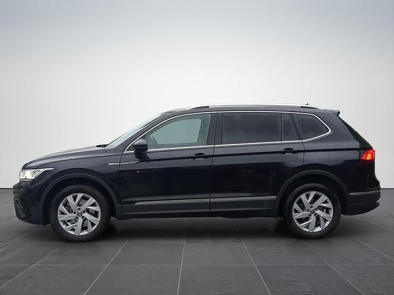 Gebraucht VW Tiguan Allspace Elegance 190 PS (139 kW) 2023 SUV