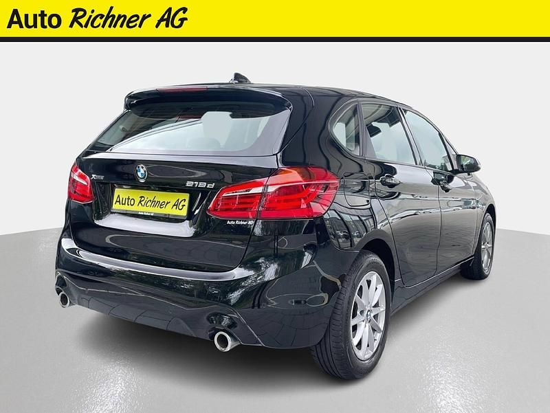 Gebraucht BMW 218 Active Tourer 150 PS (110 kW) 2020 Schwarz Van / Kleinbus