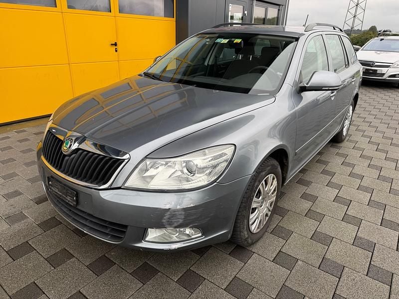 Gebraucht 2013 Skoda Octavia Elegance Kombi | CHF 3’500 (Guter Preis) - Bild 1/4