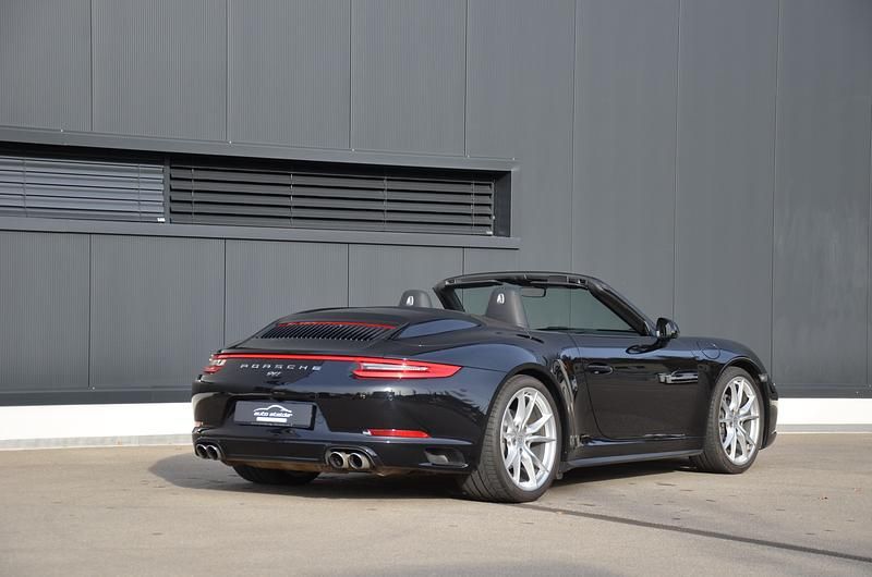 Gebraucht Porsche 911 Carrera 4 370 PS (272 kW) 2017 Cabrio