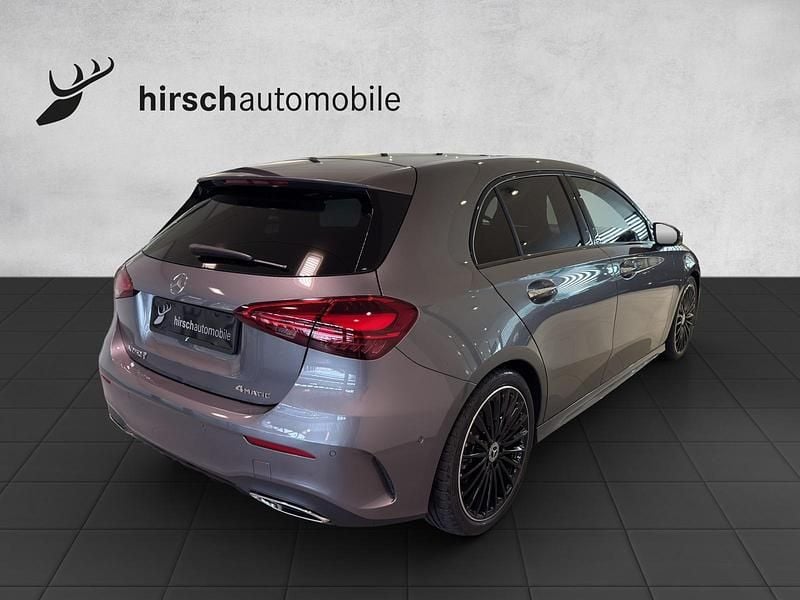 Neu Mercedes A250 224 PS (164 kW) 2025 Grau Limousine