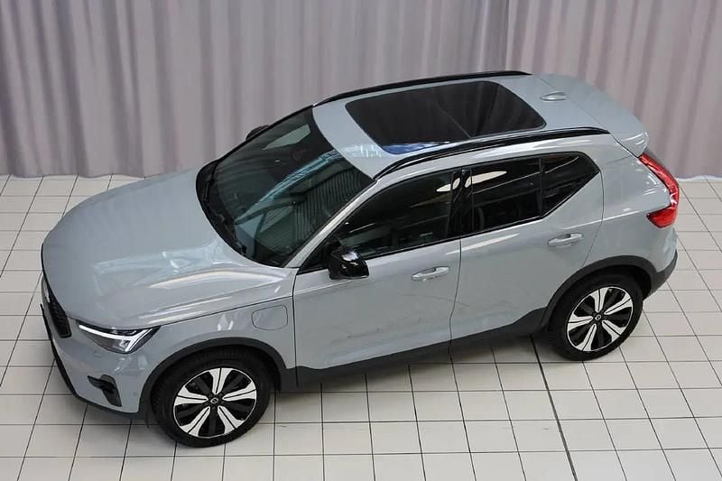 Gray Gebraucht 2025 Volvo XC40 Ultimate SUV | CHF 41’490 (Fairer Preis) - Bild 1/4