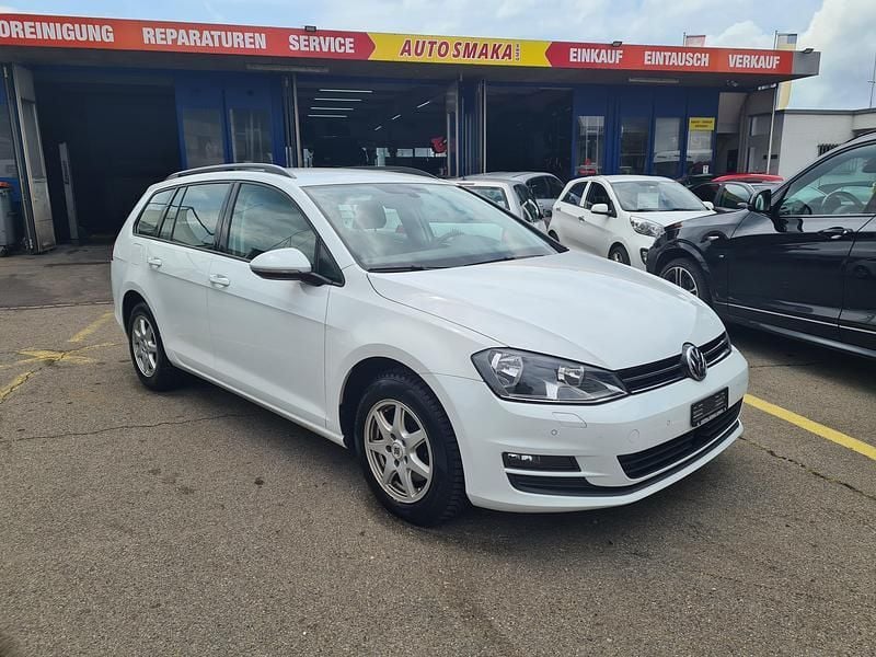 Gebraucht VW Golf VII Comfortline 110 PS (80 kW) 2017 Kombi