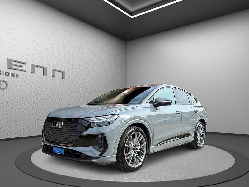 Grau Gebraucht 2023 Audi Q4 Sportback e-tron Ambiente SUV | CHF 37’500 (Guter Preis) - Bild 1/4