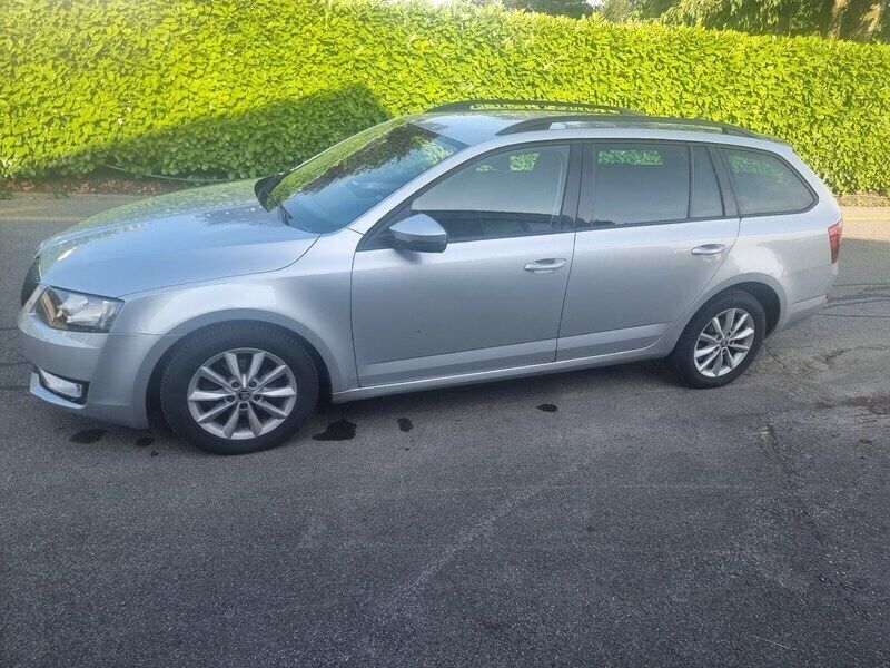 Gebraucht Skoda Octavia Ambition 105 PS (77 kW) 2014 Kombi