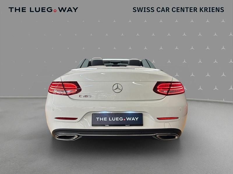 Gebraucht Mercedes C180 156 PS (114 kW) 2019 Weiss Cabrio