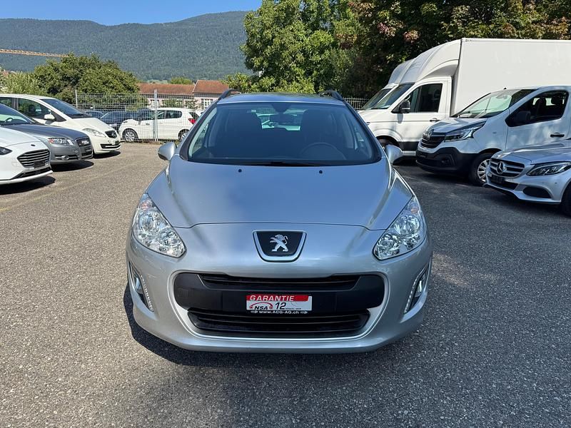 Gebraucht Peugeot 308 SW Access 115 PS (84 kW) 2014 Kombi