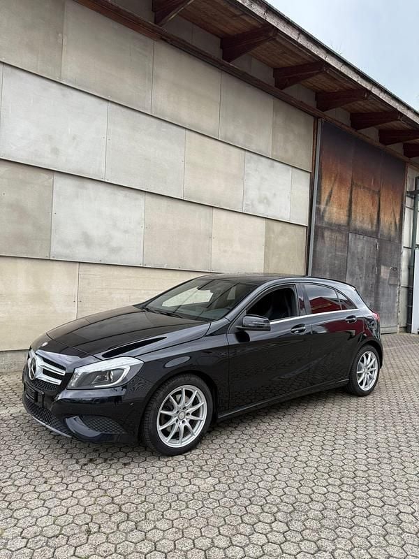 Gebraucht Mercedes A180 122 PS (89 kW) 2013