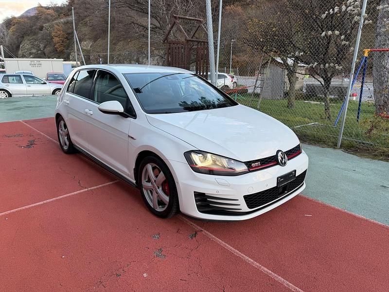 Gebraucht 2015 VW Golf VII GTI | CHF 13’900 (Guter Preis) - Bild 1/4