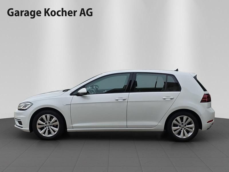 Gebraucht VW Golf VII Comfortline 130 PS (95 kW) 2018 Weiss Limousine