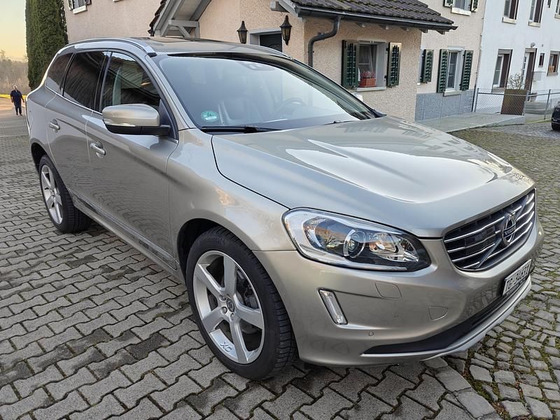 Gebraucht Volvo XC60 Summum 190 PS (139 kW) 2015 SUV