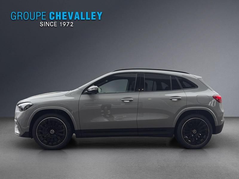 Neu Mercedes GLA200 Night 163 PS (119 kW) 2026 Grau SUV