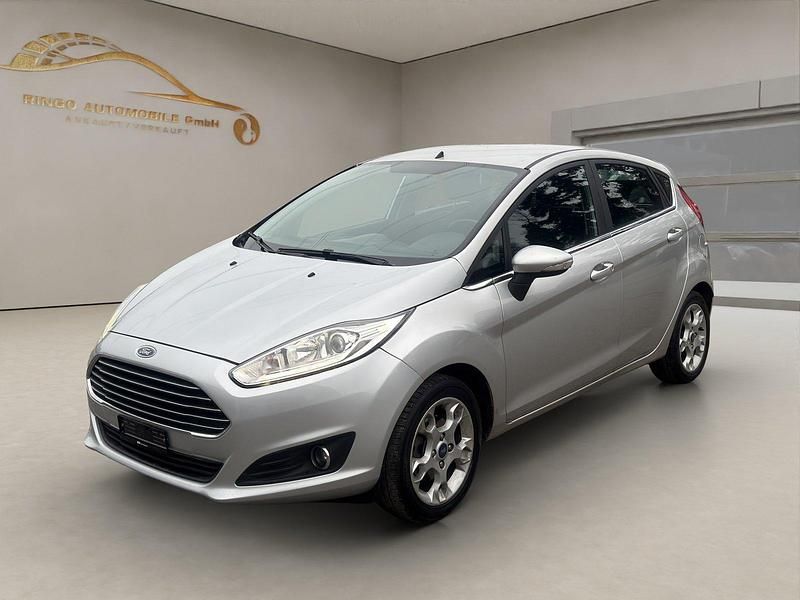 Gebraucht Ford Fiesta Trend 100 PS (73 kW) 2013 Kleinwagen