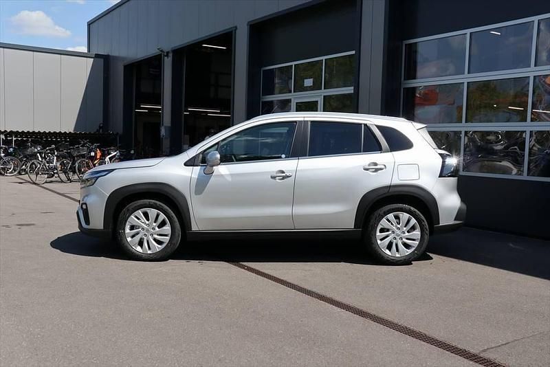 Neu Suzuki SX4 129 PS (94 kW) 2025 Kombi