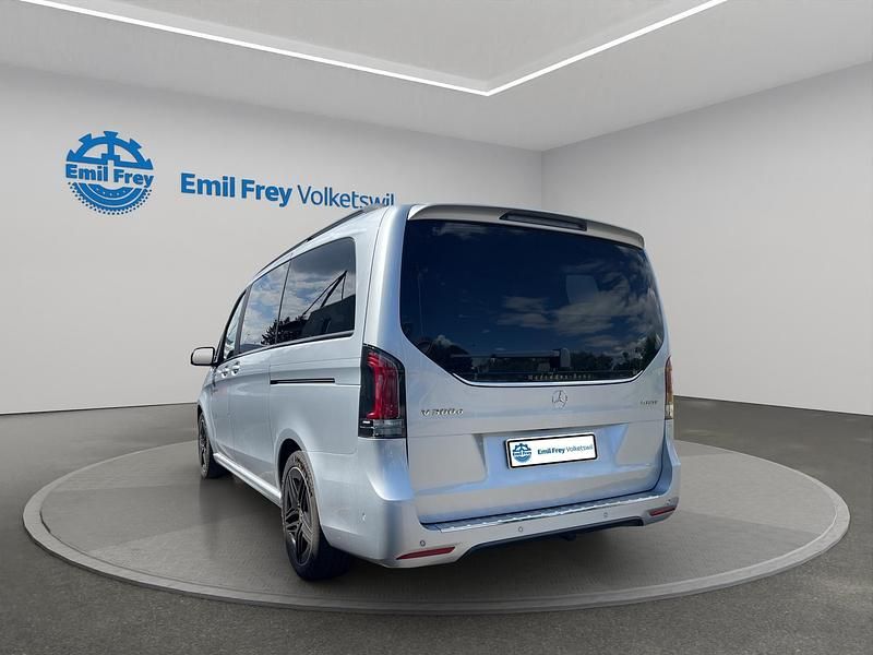 Gebraucht Mercedes V300 Exclusive 237 PS (174 kW) 2024 Silber Van / Kleinbus
