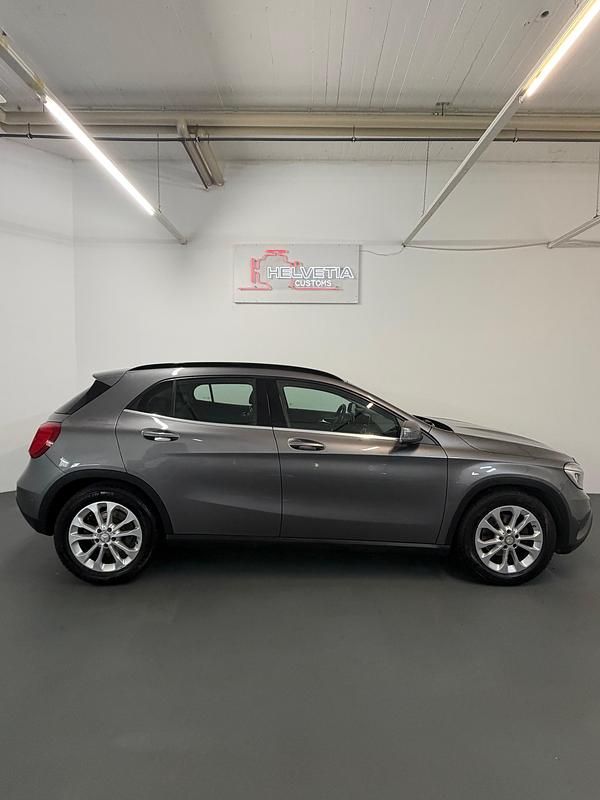 Gebraucht Mercedes GLA200 Style 136 PS (100 kW) 2014 SUV