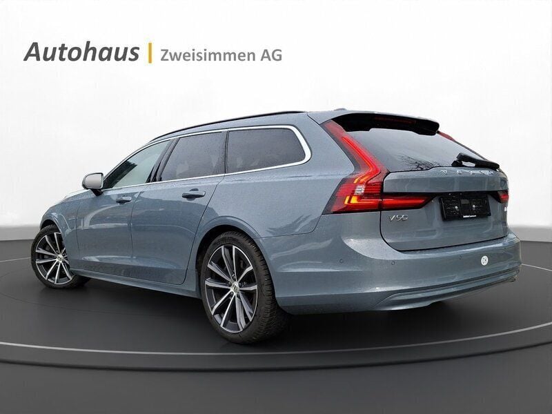 Gebraucht Volvo V90 Core 197 PS (144 kW) 2023 Kombi